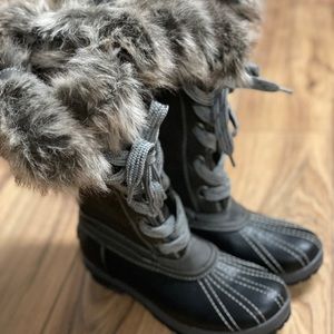 Womens snow boots
